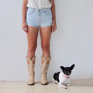 Meet your Posher, Amelia